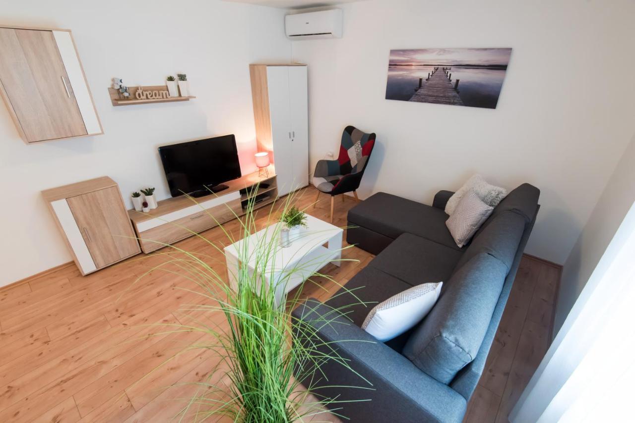 Apartment Luka Arbanasi ซาดาร์ ภายนอก รูปภาพ